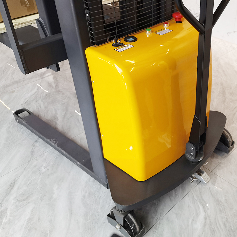SPN Semi Electric Stacker with Straddle Leg 7